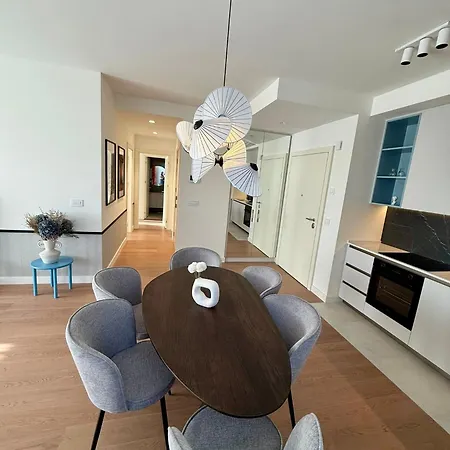 Apartment Aglaya Tokyo - Luxury 2 Bedroom