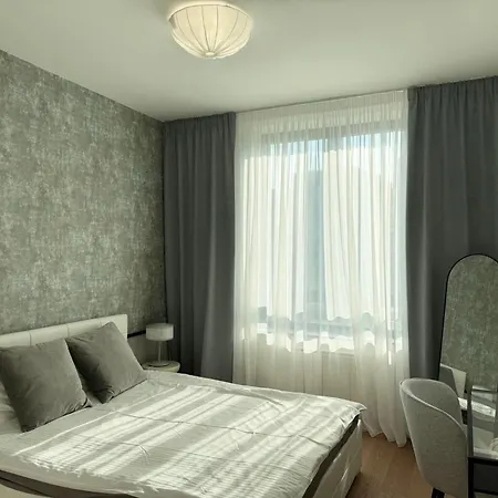 Apartment Aglaya Tokyo - Luxury 2 Bedroom Belgrad