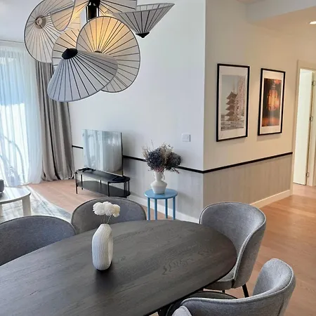 Aglaya Tokyo - Luxury 2 Bedroom Apartment *
