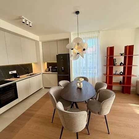 Aglaya Tokyo - Luxury 2 Bedroom Apartment Belgrad